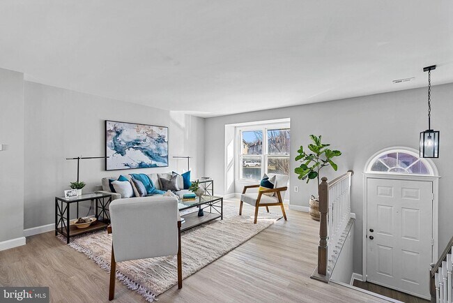 Foto del edificio - 5606 Gresham Ln