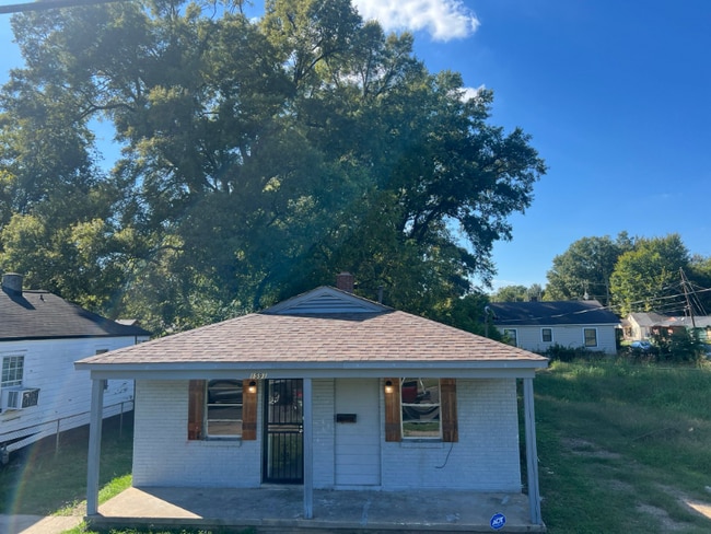 Photo - 1591 Boxwood St House