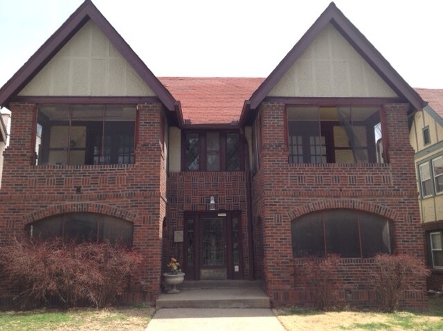 Foto principal - 5011 Wyandotte St