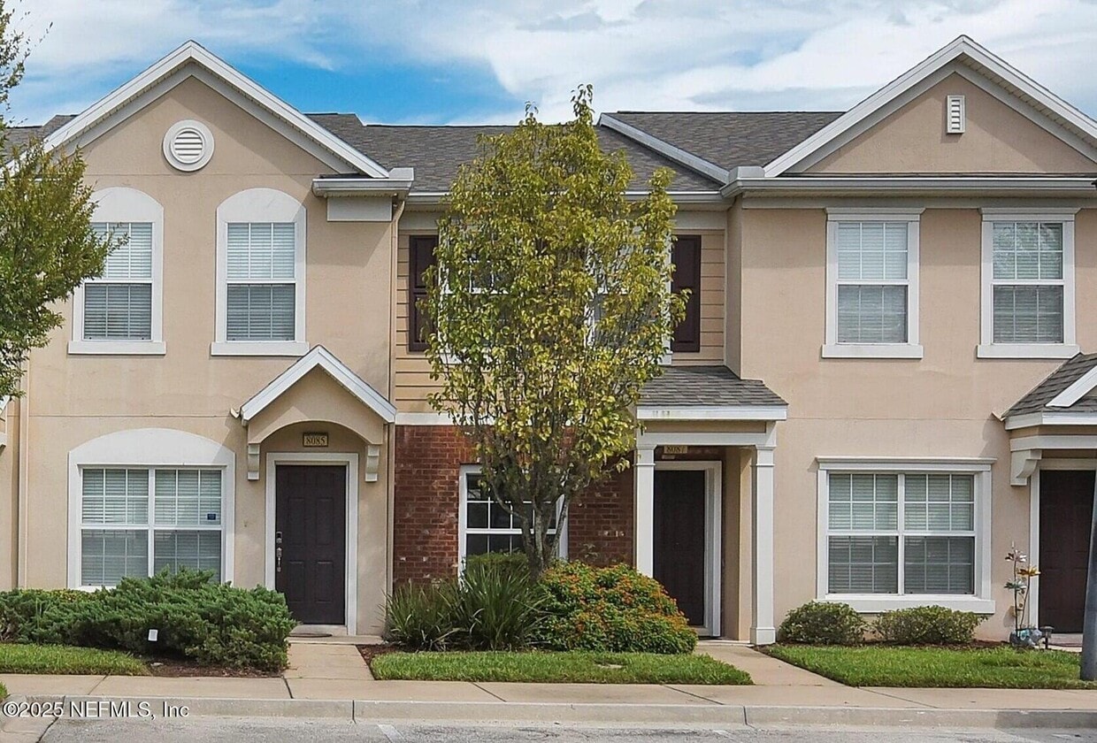 Foto principal - 8087 Summer Bay Ct