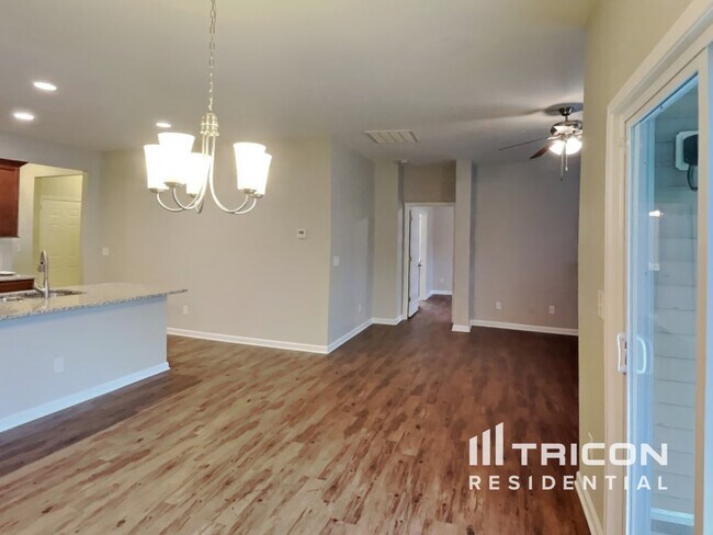 Foto del edificio - 652 Rose Mallow Dr