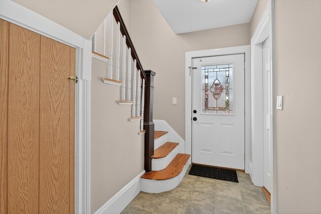 Building Photo - 49 Springvale Ave