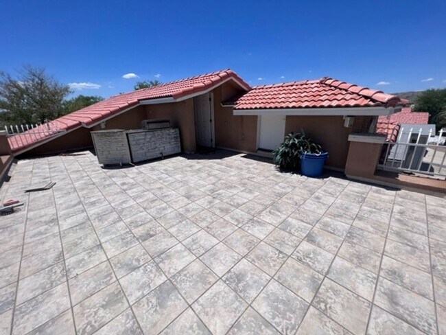 Foto del edificio - 3BR 2Ba Boat Deep Hightop Garage & Colorado River Views