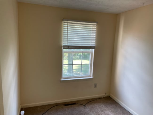 Building Photo - 309 Lindera Ct
