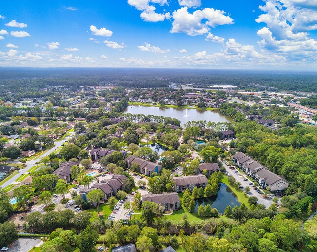 Building Photo - MAA Mandarin Lakes