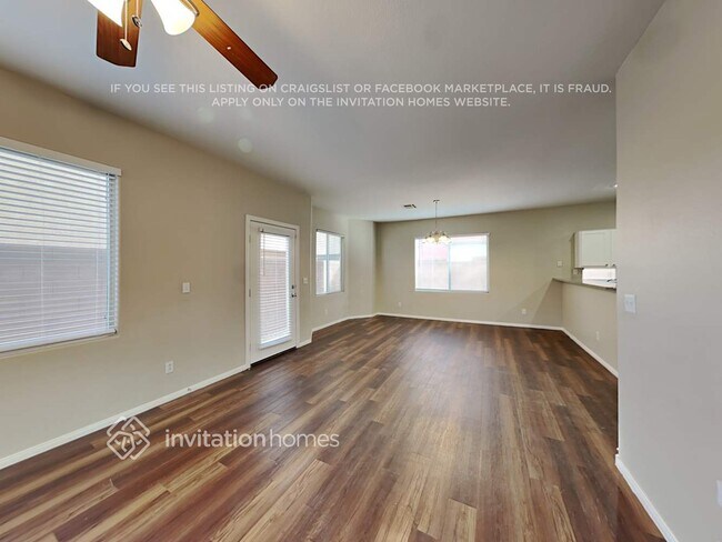 Foto del edificio - 8561 Peaceful Dreams St