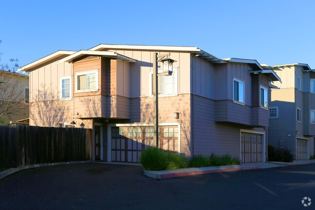 Foto del edificio - Valley Oak Villas