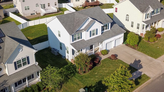 Building Photo - 24340 Broad Creek Dr