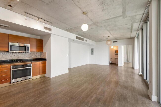 Foto del edificio - 3451 NE 1st Ave