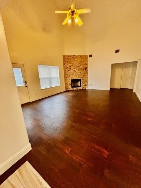 Building Photo - 23915 Floragate Dr