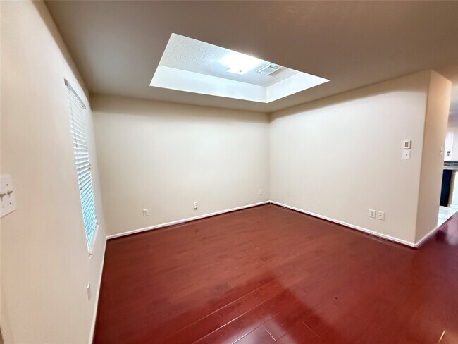 Foto del edificio - 10322 Ravenwood View Ln