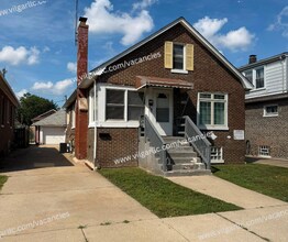Building Photo - 4834 Euclid Ave