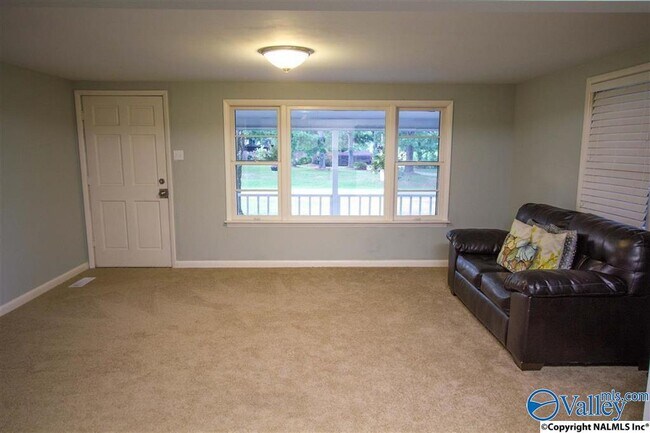 Foto del edificio - 26602 Nick Davis Rd
