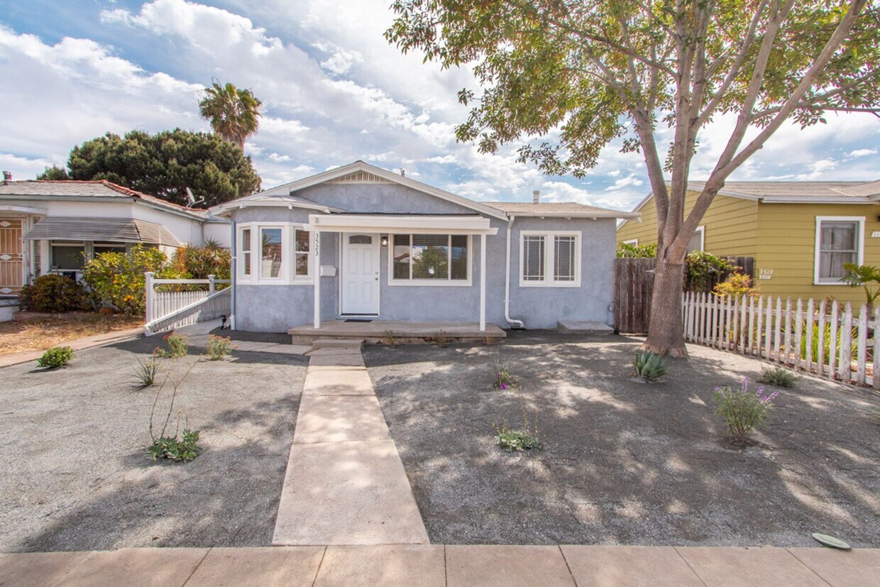 Primary Photo - Charming Remodeled 2 Bedroom in the Heart ...