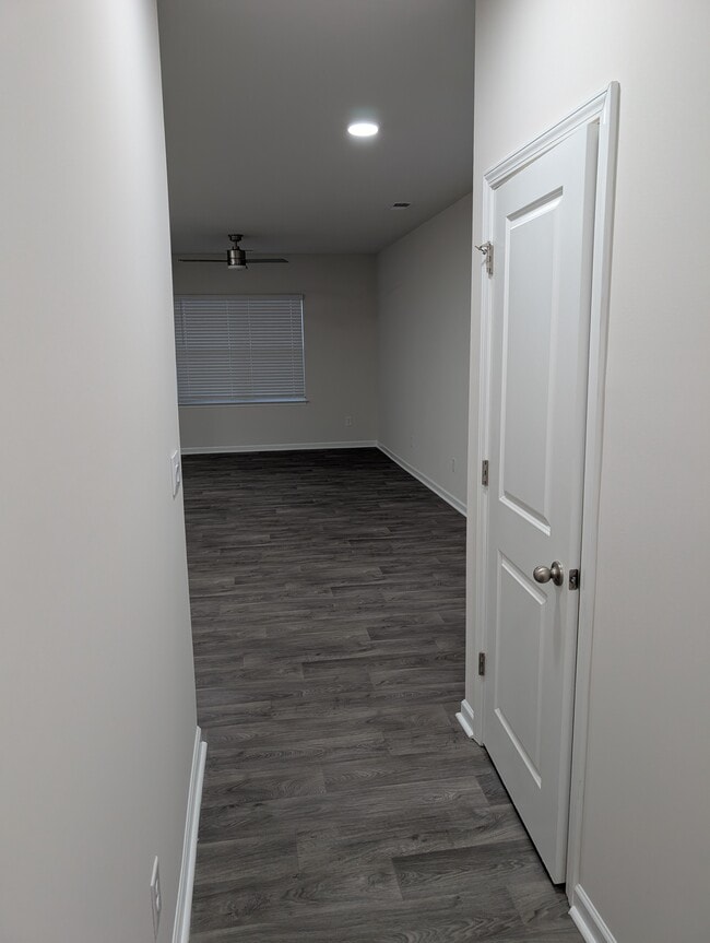 Building Photo - 5405 Henley Ridge Dr