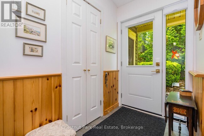 Building Photo - 197 Escarpment Crescent