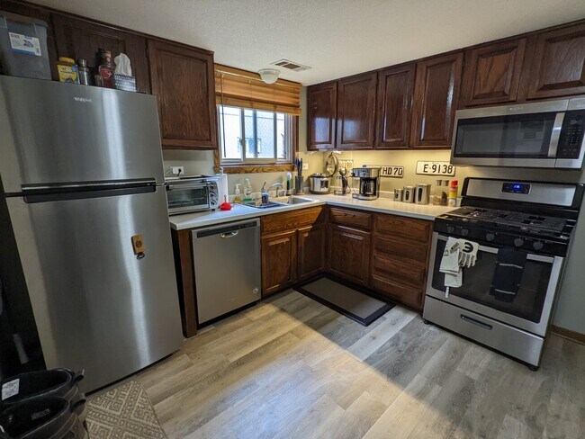 Kitchen - 700 Jackson St NE