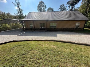 Building Photo - 169 Henley Rd