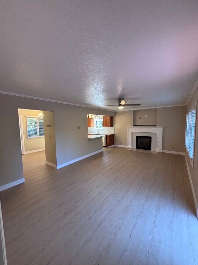 Foto del edificio - 4210 Glen Haven Rd