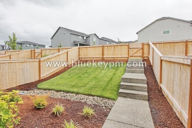 Photo - 3 Bed, 2.5 Bath Townhome Near WSU and Legacy Salmon Creek