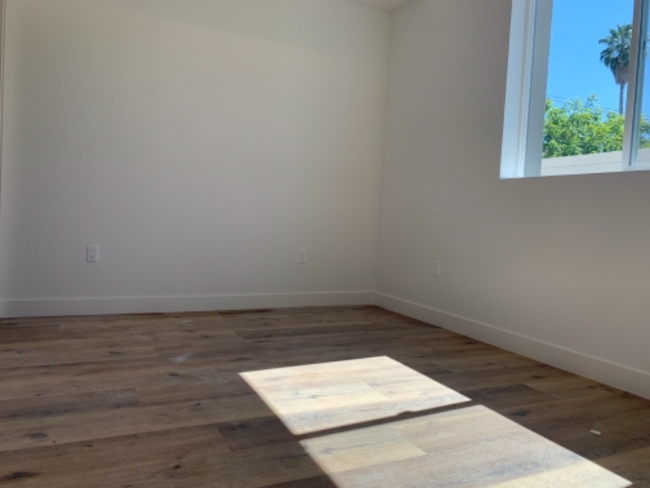 Building Photo - 11468 Albers St