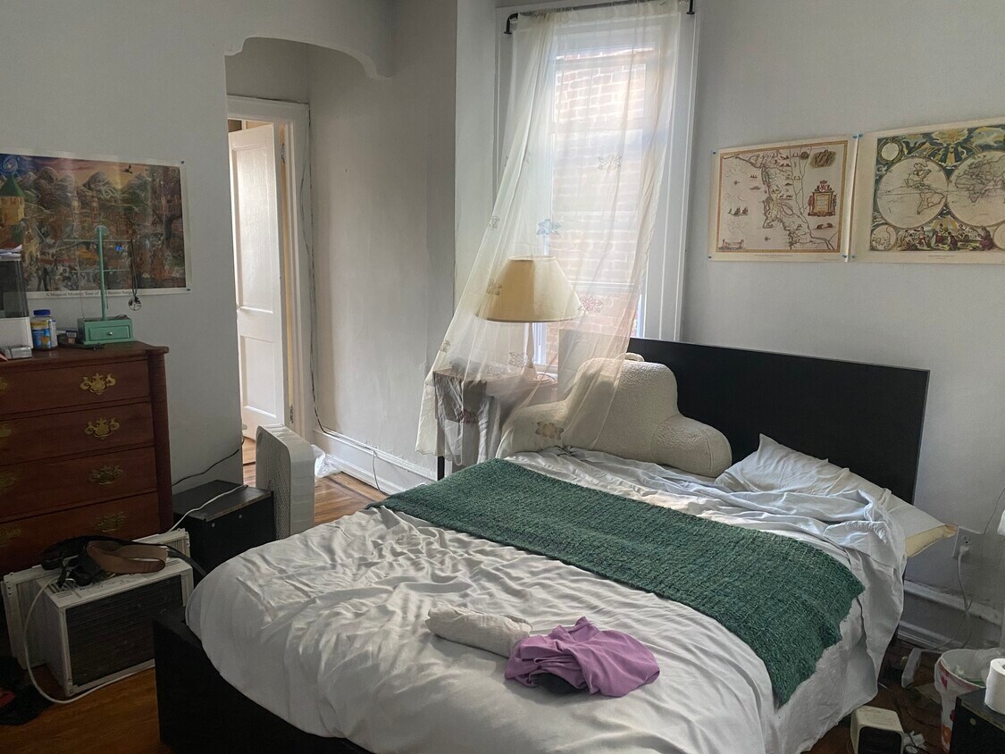 Foto principal - 6014 W Oxford St