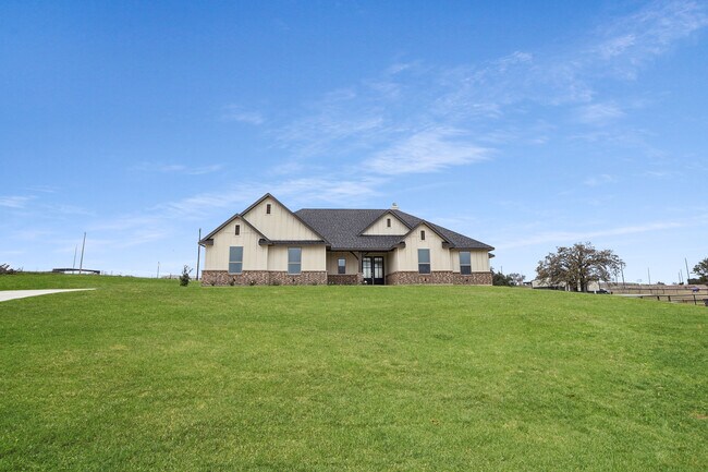 Building Photo - 1176 Paradise Pkwy