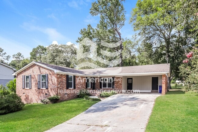 Building Photo - 2557 Saratoga Dr