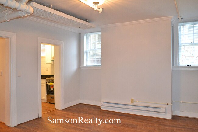 Building Photo - 144 Taber Ave