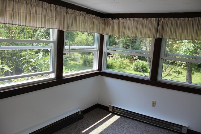 Building Photo - 56 Anawan St