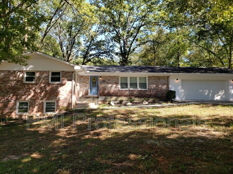 Primary Photo - 3653 Cedar St