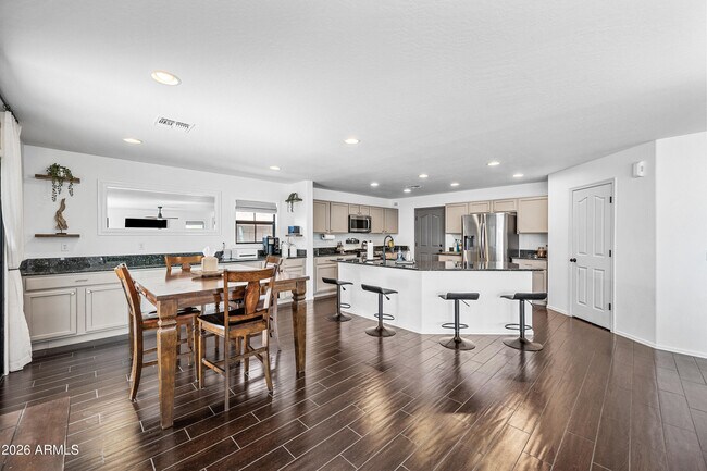 Foto del edificio - 3905 Kirkland Ave