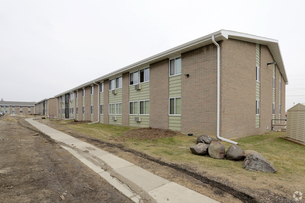 Central Park Apartments Rentals Racine, WI