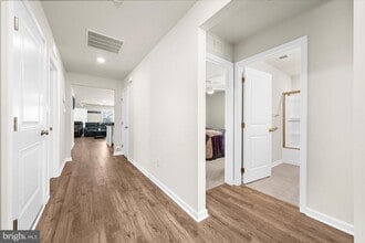 Building Photo - 114 Petal Dr