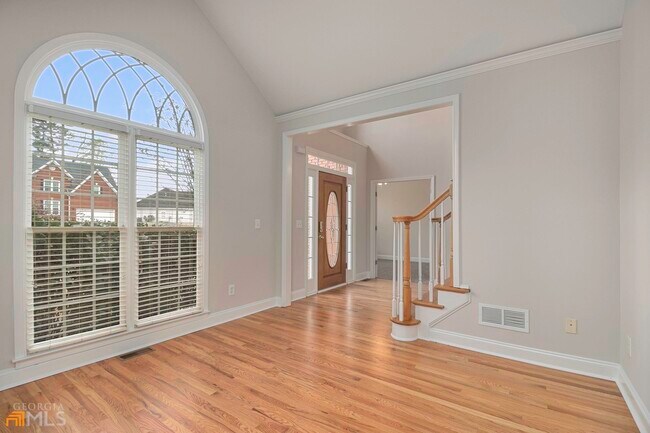 Foto del edificio - 592 Kenion Forest Way
