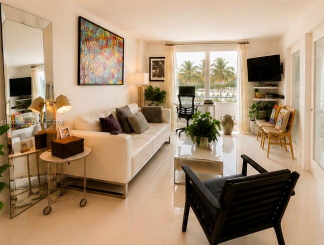 Building Photo - 465 Ocean Dr
