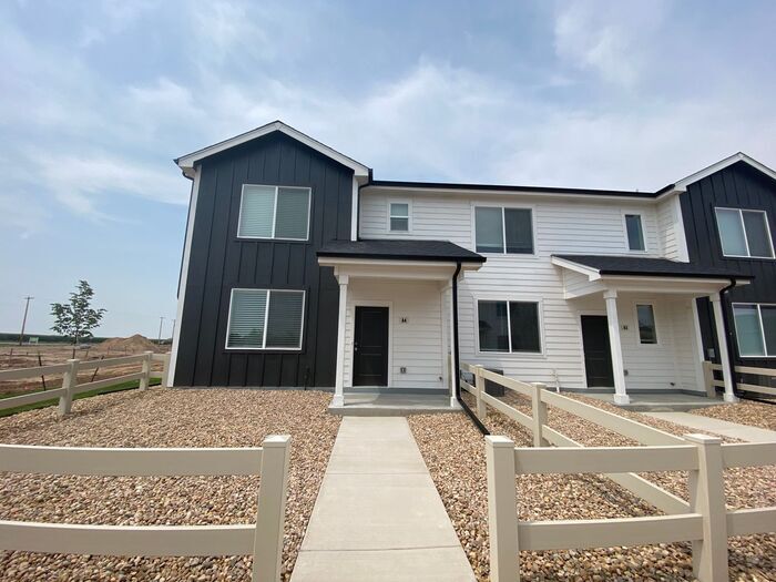 720 Oregon Trail, Ault, CO 80610 Townhome Rentals in Ault CO