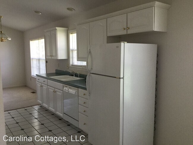 Building Photo - 3 br, 2 bath House - 947 Kanuga Road