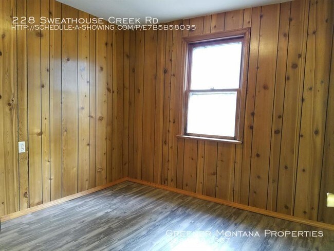 Building Photo - Updated Farmhouse