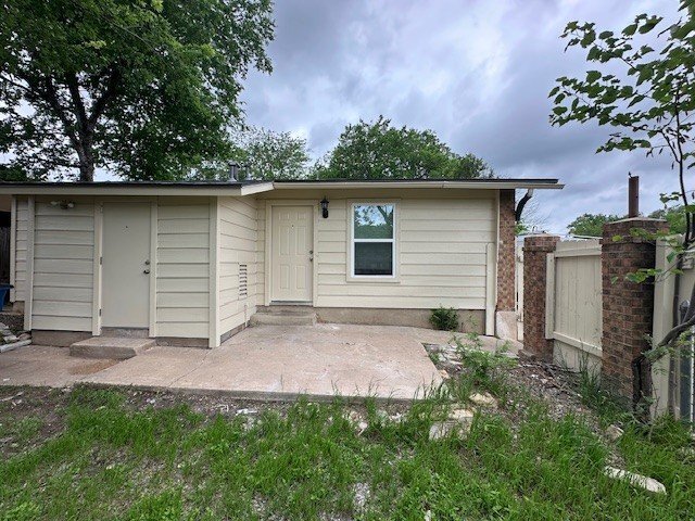 Building Photo - 311 Flournoy Dr