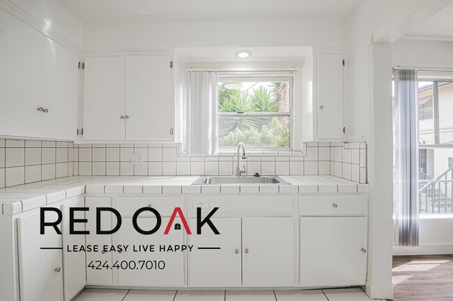 Building Photo - 3370 W 83rd St