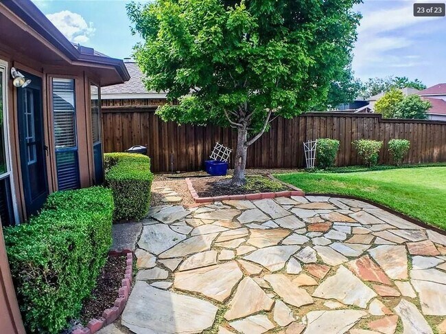 Foto del edificio - Charming 3BR House in Carrollton