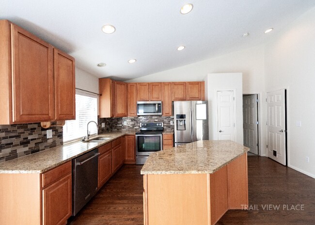 Foto del edificio - 16760 Trail View Pl