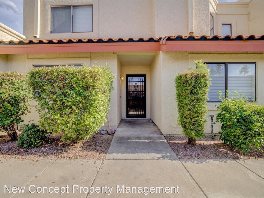 Foto principal - 3 br, 3 bath House - 10164 E Achi St