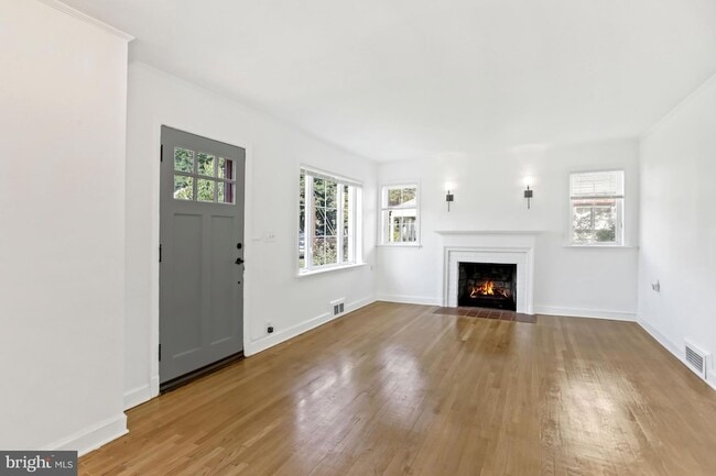 Building Photo - 4803 Westway Dr