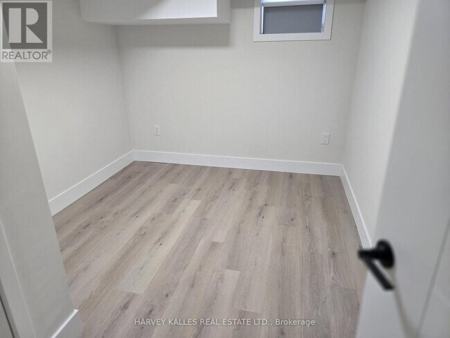 Building Photo - 111 McAllister Rd