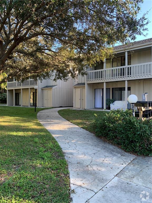 Building Photo - 2216 Bahia Vista St