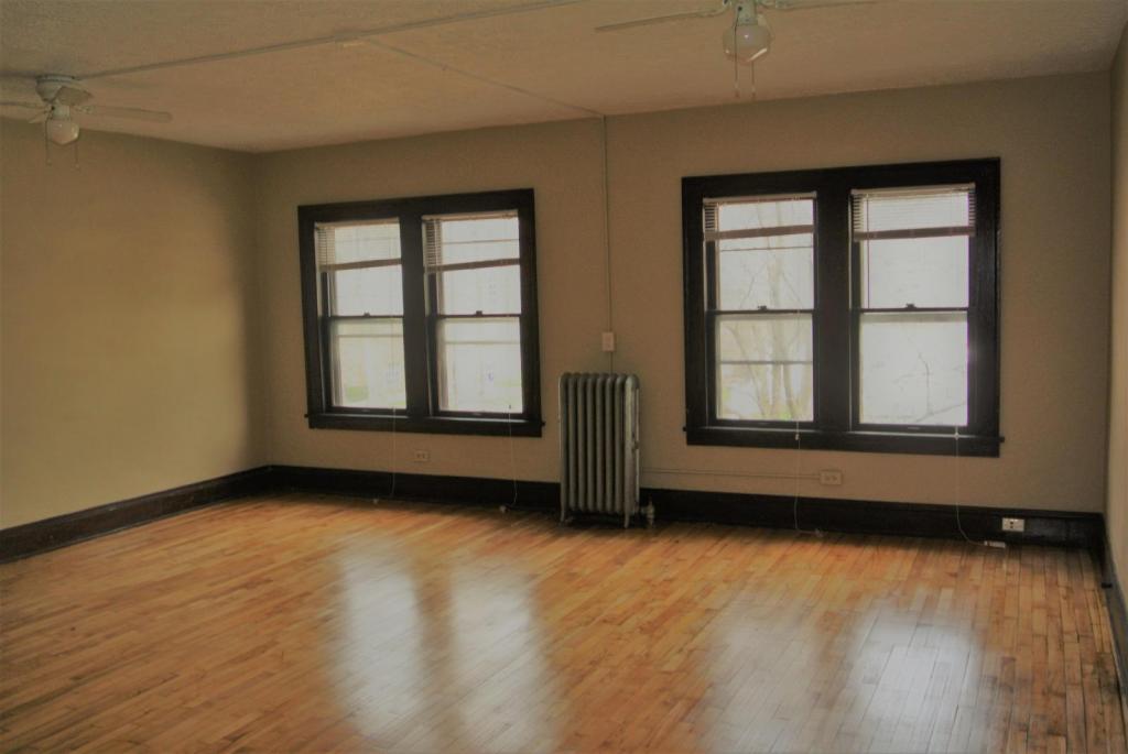 Primary Photo - 14547 Madison #2