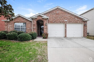 Building Photo - 833 Lariat Dr