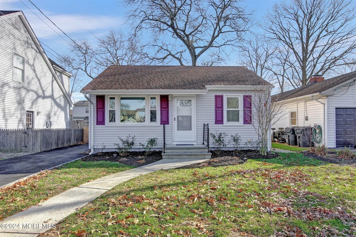 Primary Photo - 49 Cumberland Dr